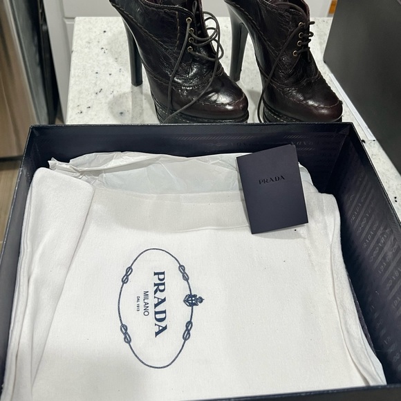 Cow Hide Oxford Prada Vintage Booties-Platform - Picture 6 of 6